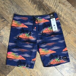 HURLEY Men's Phantom Tropical Sunset Swim Shorts, Size 32, NWT